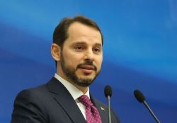 Bakan Albayrak: Dar gelirliye 20 yıl vadeli, düşük faizli konut kredisi verilecek.