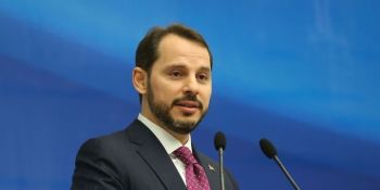 Bakan Albayrak: Dar gelirliye 20 yıl vadeli, düşük faizli konut kredisi verilecek.