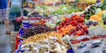 TÜFE Ocak'ta aylık %1.06, yıllık %20.35 arttı.